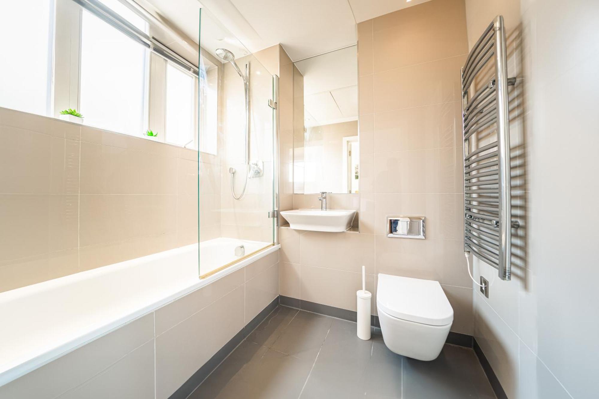 Luxury Greenwich 2bed 2bath - Sleep 6 Guest- 1 Min From Station - Close To Greenwich Maritime- Playstation Provided Apartamento *