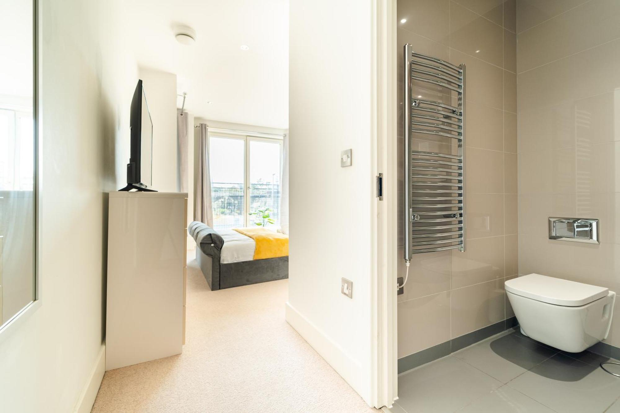 Luxury Greenwich 2bed 2bath - Sleep 6 Guest- 1 Min From Station - Close To Greenwich Maritime- Playstation Provided Apartamento