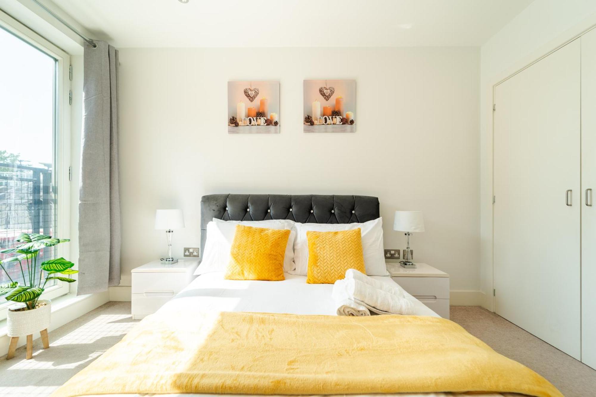 Luxury Greenwich 2bed 2bath - Sleep 6 Guest- 1 Min From Station - Close To Greenwich Maritime- Playstation Provided Apartamento Londres